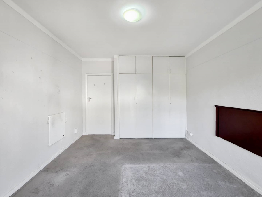 2 Bedroom Property for Sale in Green Point Western Cape